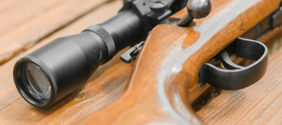 Diferencias entre los rifles de cerrojo y los semiautomáticos para la caza mayor