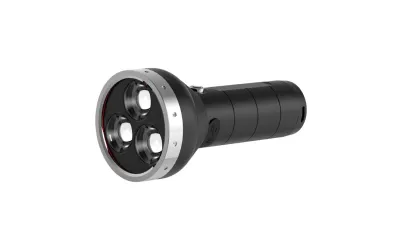 Linterna Led Lenser MT18 recargable - 3000 lumenes