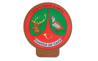 Emblema guarda rural caza marron pvc pecho Emblema guarda rural caza marron pvc pecho
