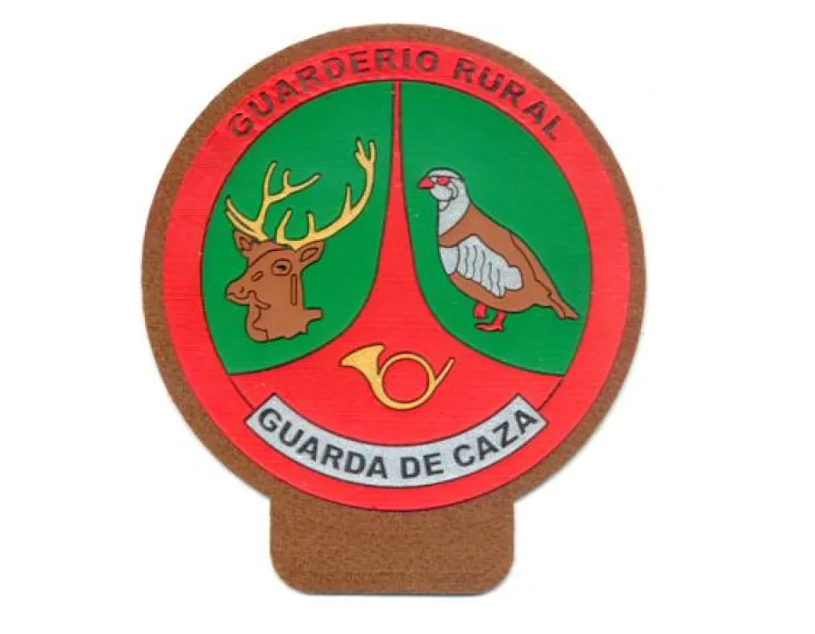 Emblema guarda rural caza marron pvc pecho