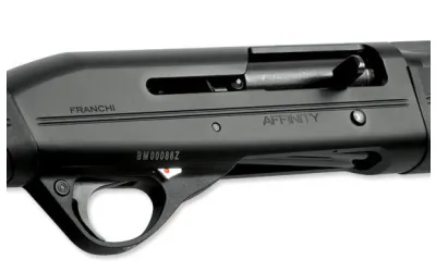 Escopeta repetidora franchi affinity sintetica negra